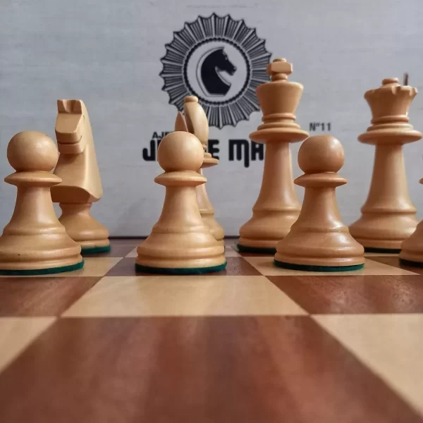 PIEZAS DE AJEDREZ DE MADERA PROFESIONAL JAQUE MATE (SIN TABLERO)